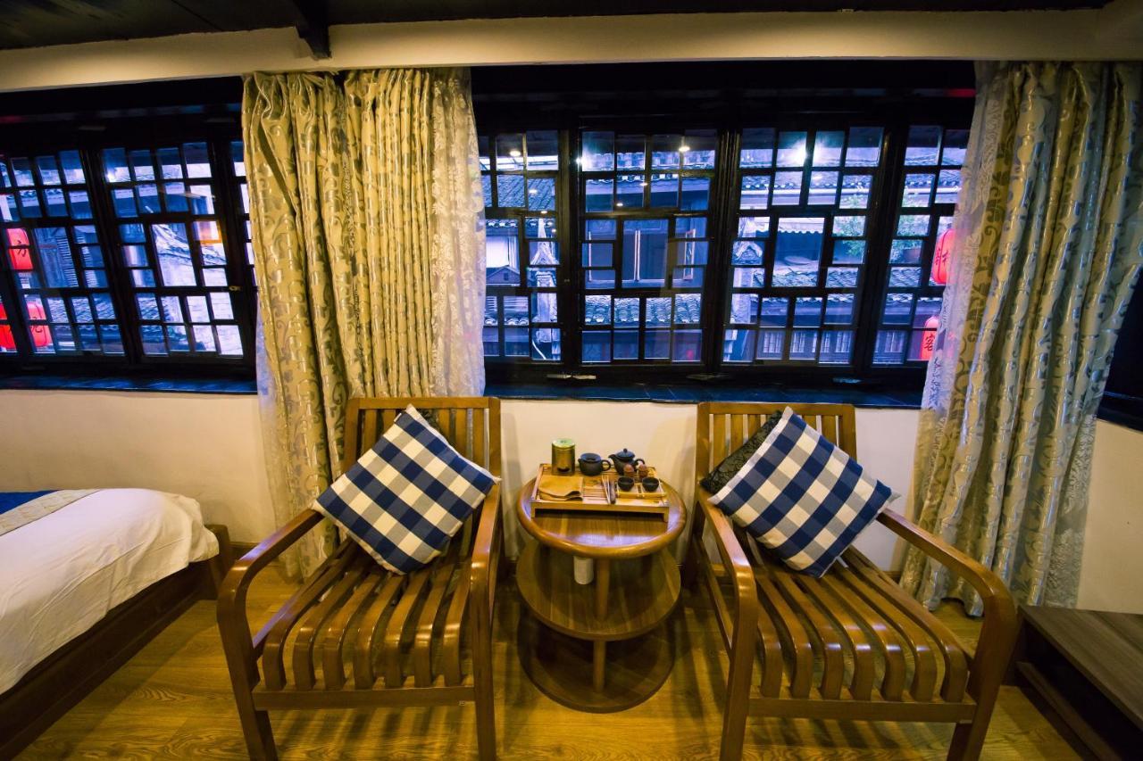 一方砚-旅拍体验民宿 Fenghuang Exterior foto
